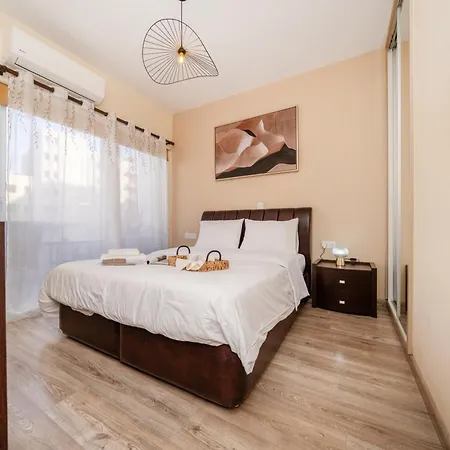 Seafront 1 Bedroom Flat Limasol