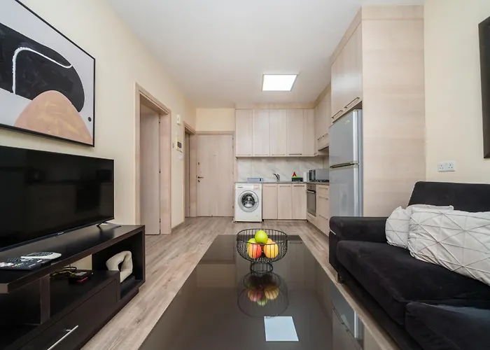 Seafront 1 Bedroom Flat Limasol