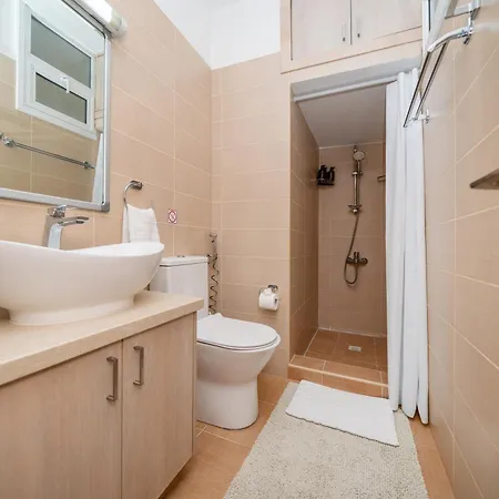 Seafront 1 Bedroom Flat *